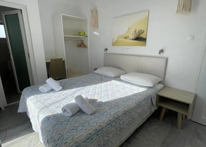 Konukevi Ioanna's House 3*